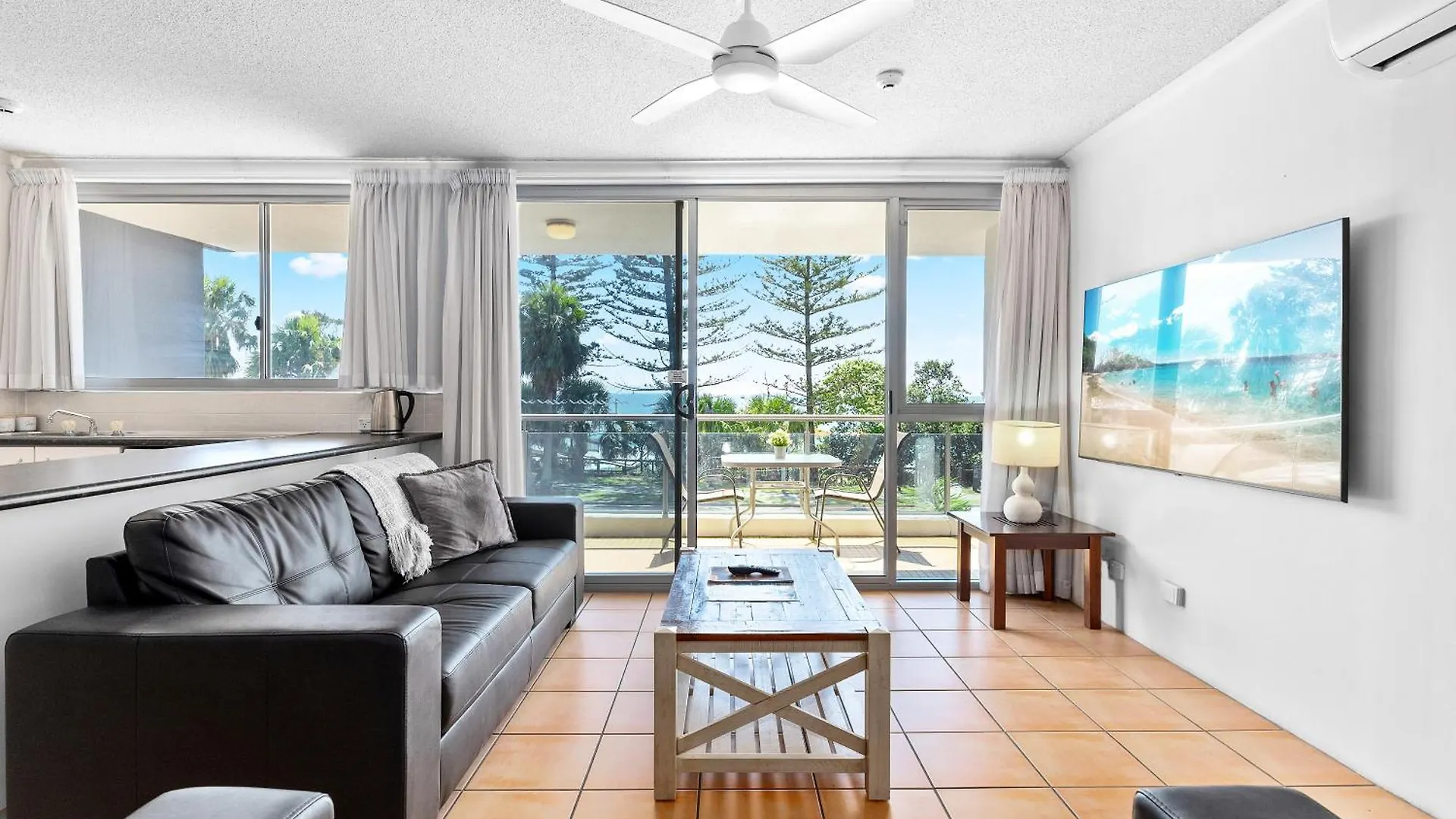 *** Apart Otel Northwind Beachfront Apartments Mooloolaba Avustralya